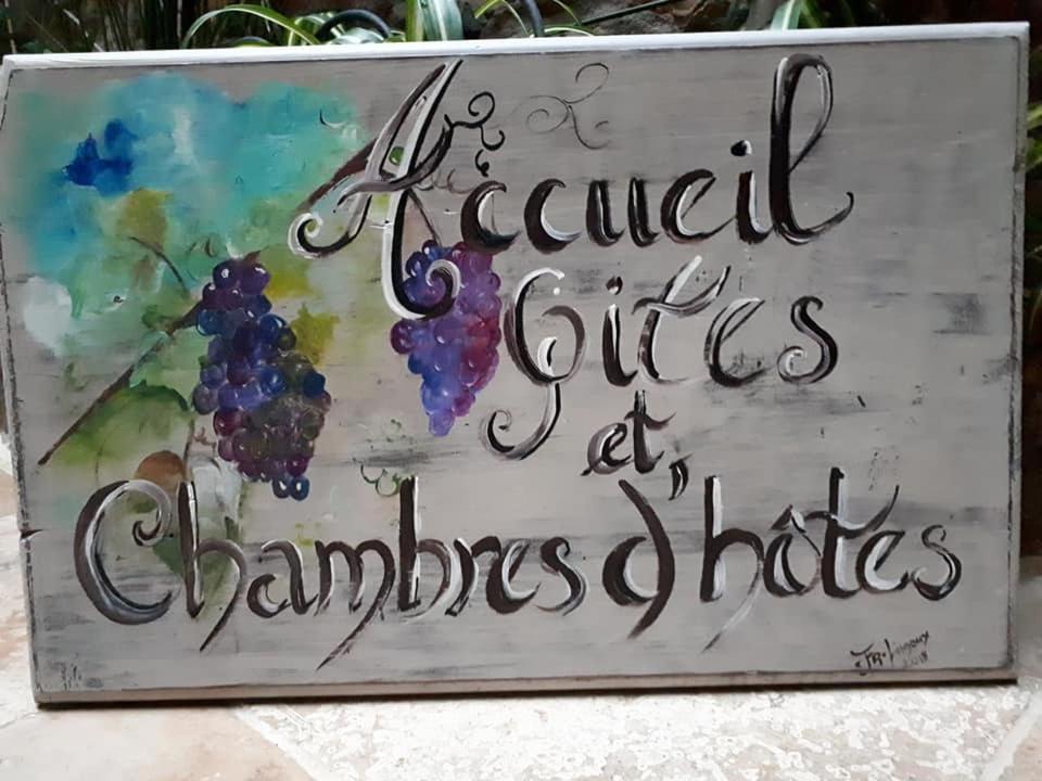 Saint-Pierre-des-Champs Chambre D'Hote Au Jardin Le Clos Des Vins D'Anges المظهر الخارجي الصورة