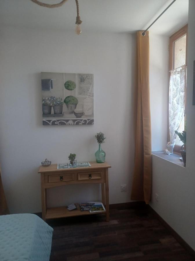 Saint-Pierre-des-Champs Chambre D'Hote Au Jardin Le Clos Des Vins D'Anges المظهر الخارجي الصورة
