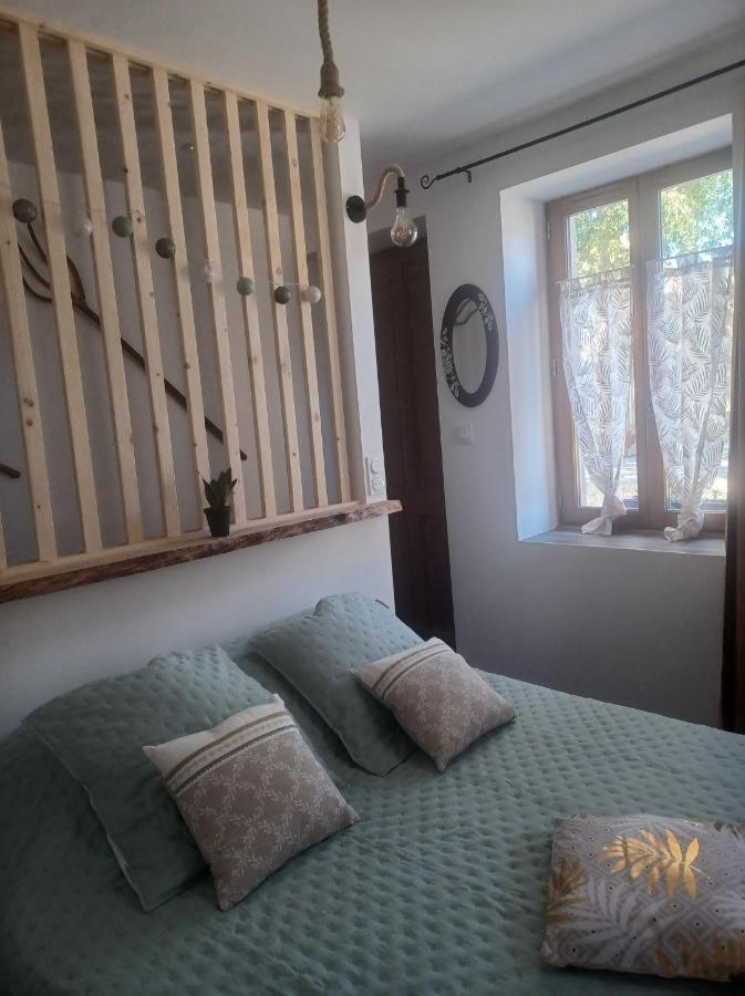 Saint-Pierre-des-Champs Chambre D'Hote Au Jardin Le Clos Des Vins D'Anges المظهر الخارجي الصورة