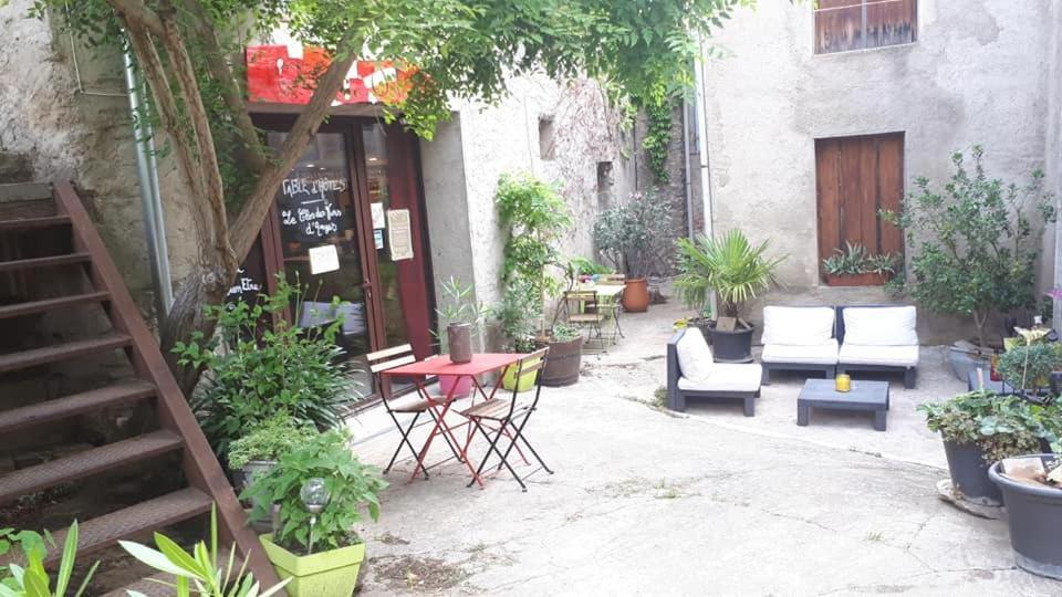 Saint-Pierre-des-Champs Chambre D'Hote Au Jardin Le Clos Des Vins D'Anges المظهر الخارجي الصورة